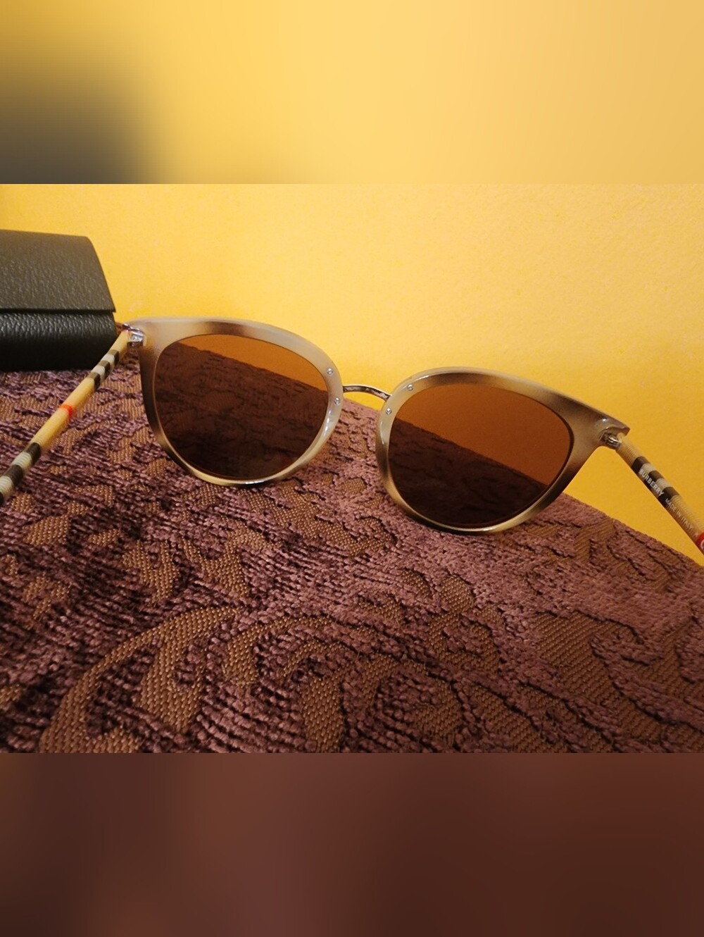 NWT Burberry Sunglasses - Picture 2 of 7